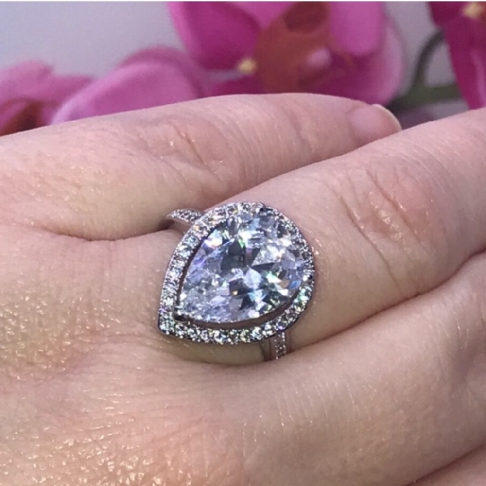 14K White Gold Pear shaped ring - Picture 4 of 4